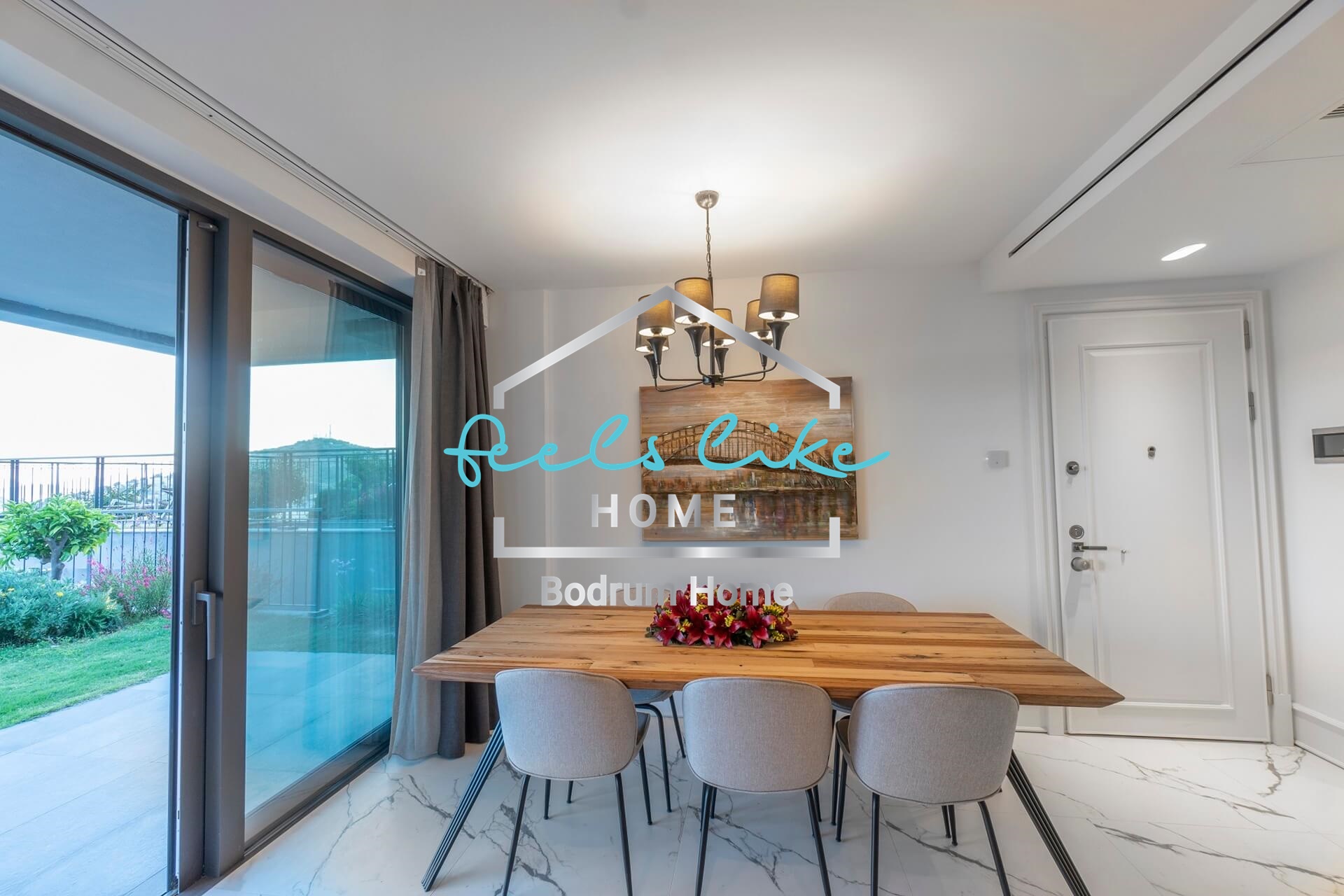 Semi-detached private pool villa with castle and seaview