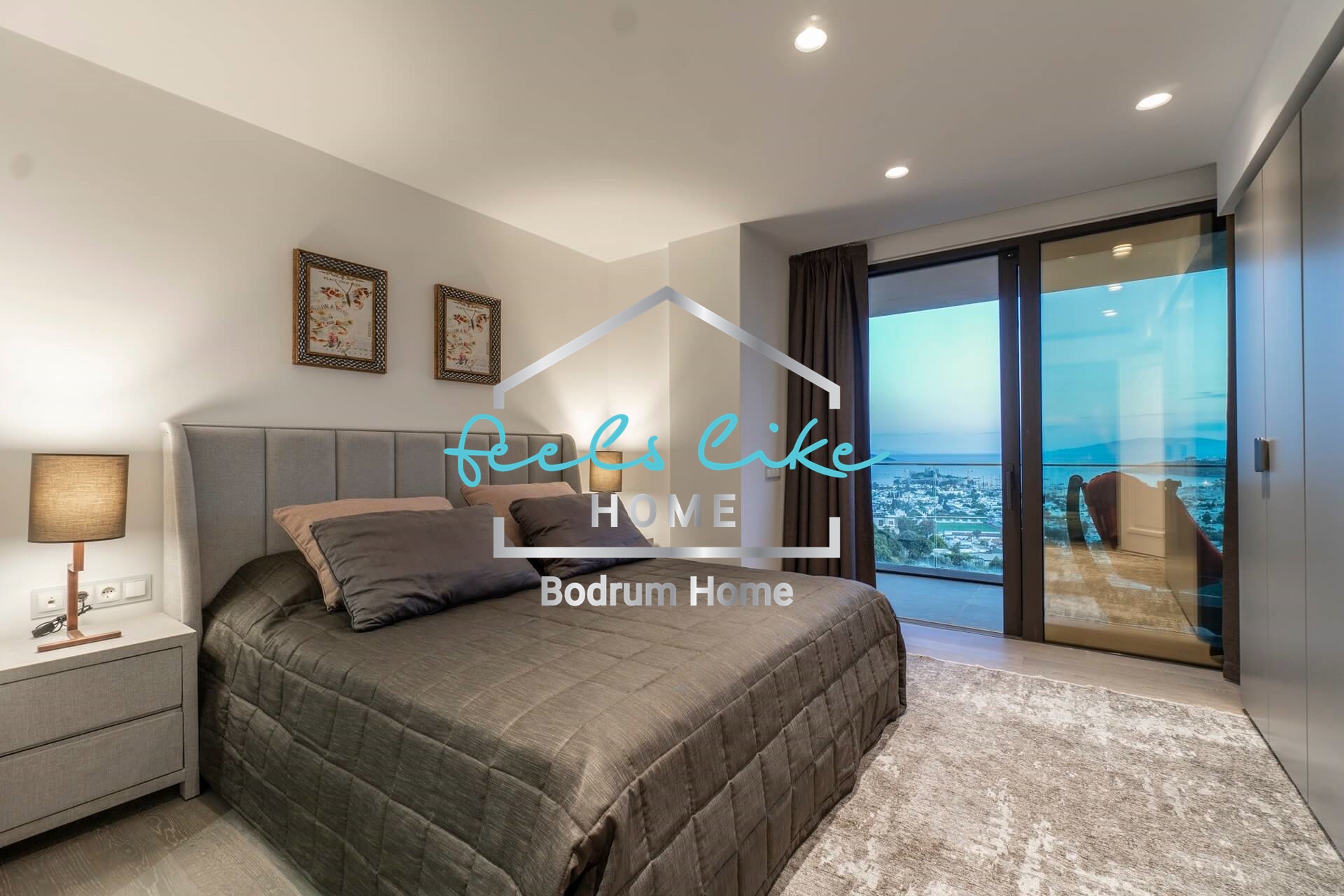 Semi-detached private pool villa with castle and seaview