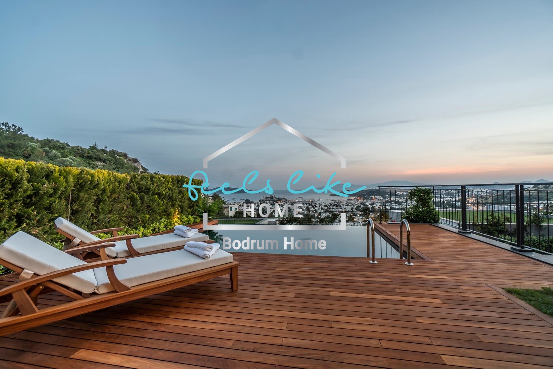 Semi-detached private pool villa with castle and seaview
