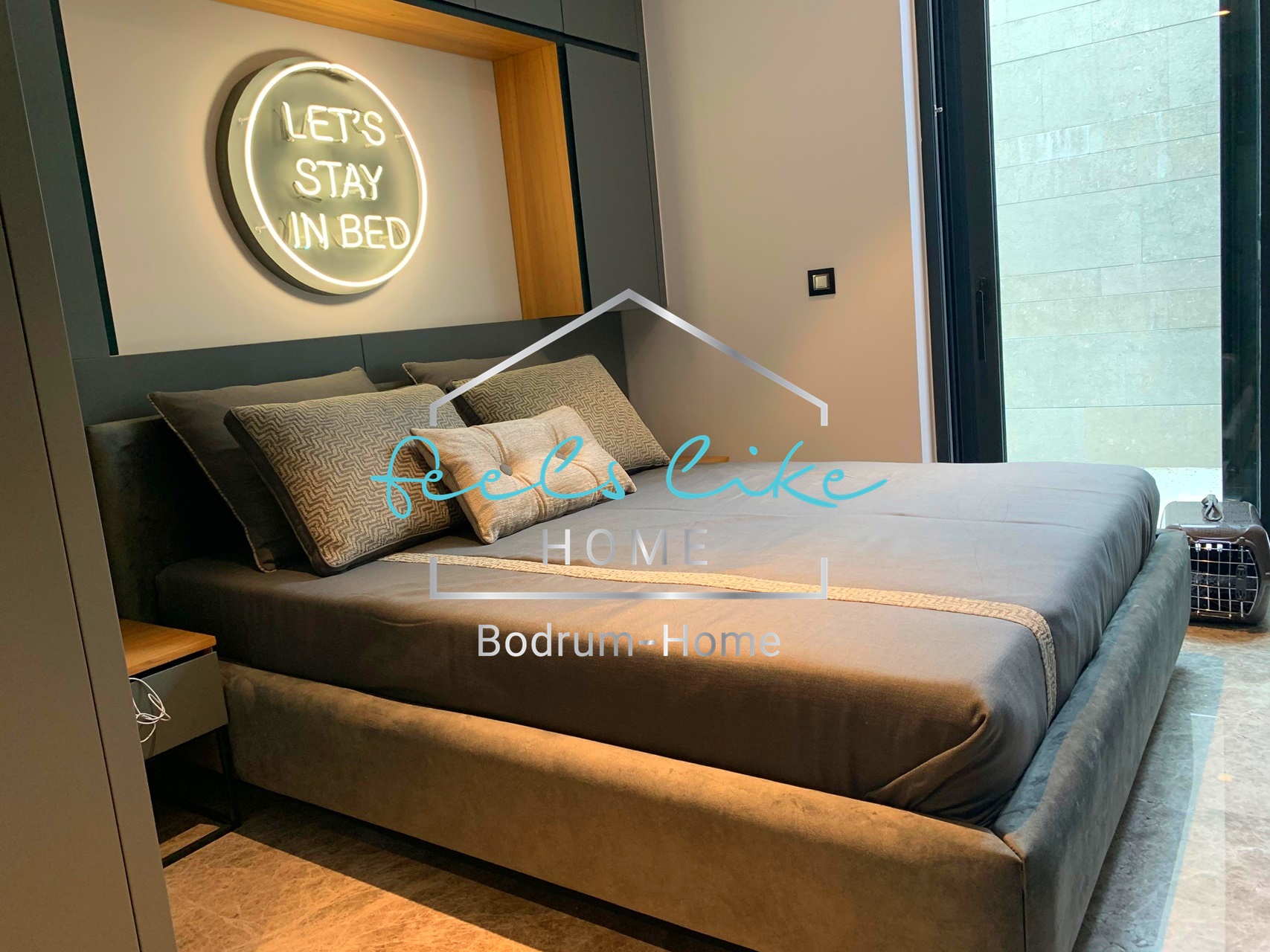 These luxury villa is designed for comfort and privacy, featuring exceptional architecture, premium materials, and top-tier amenities. The property boast private infinity pools, landscaped garden, and smart home technology