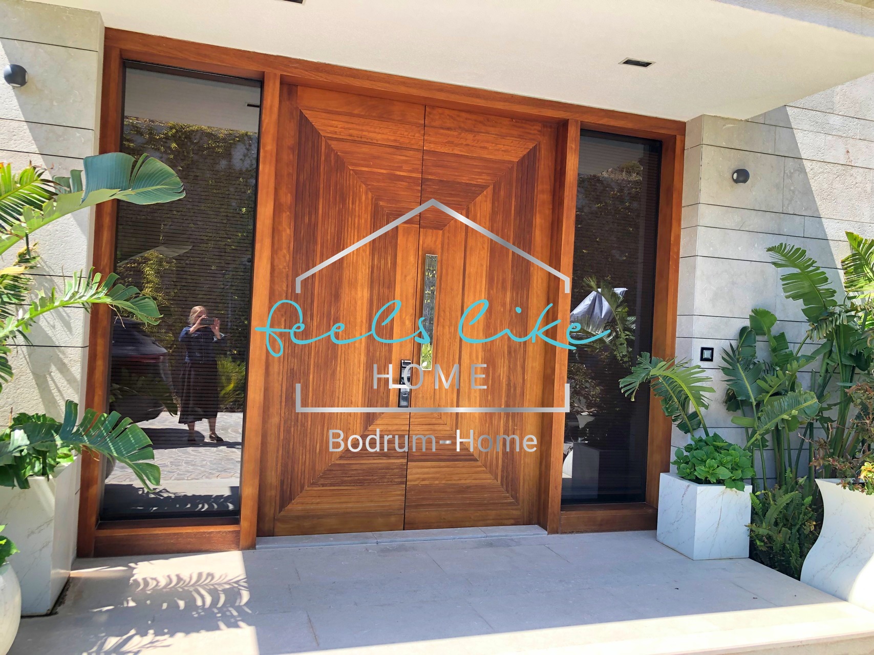 These luxury villa is designed for comfort and privacy, featuring exceptional architecture, premium materials, and top-tier amenities. The property boast private infinity pools, landscaped garden, and smart home technology